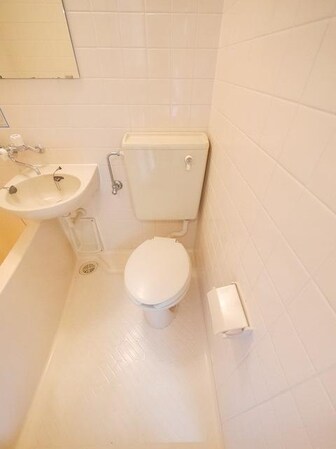 ベルメゾン三郷の物件内観写真